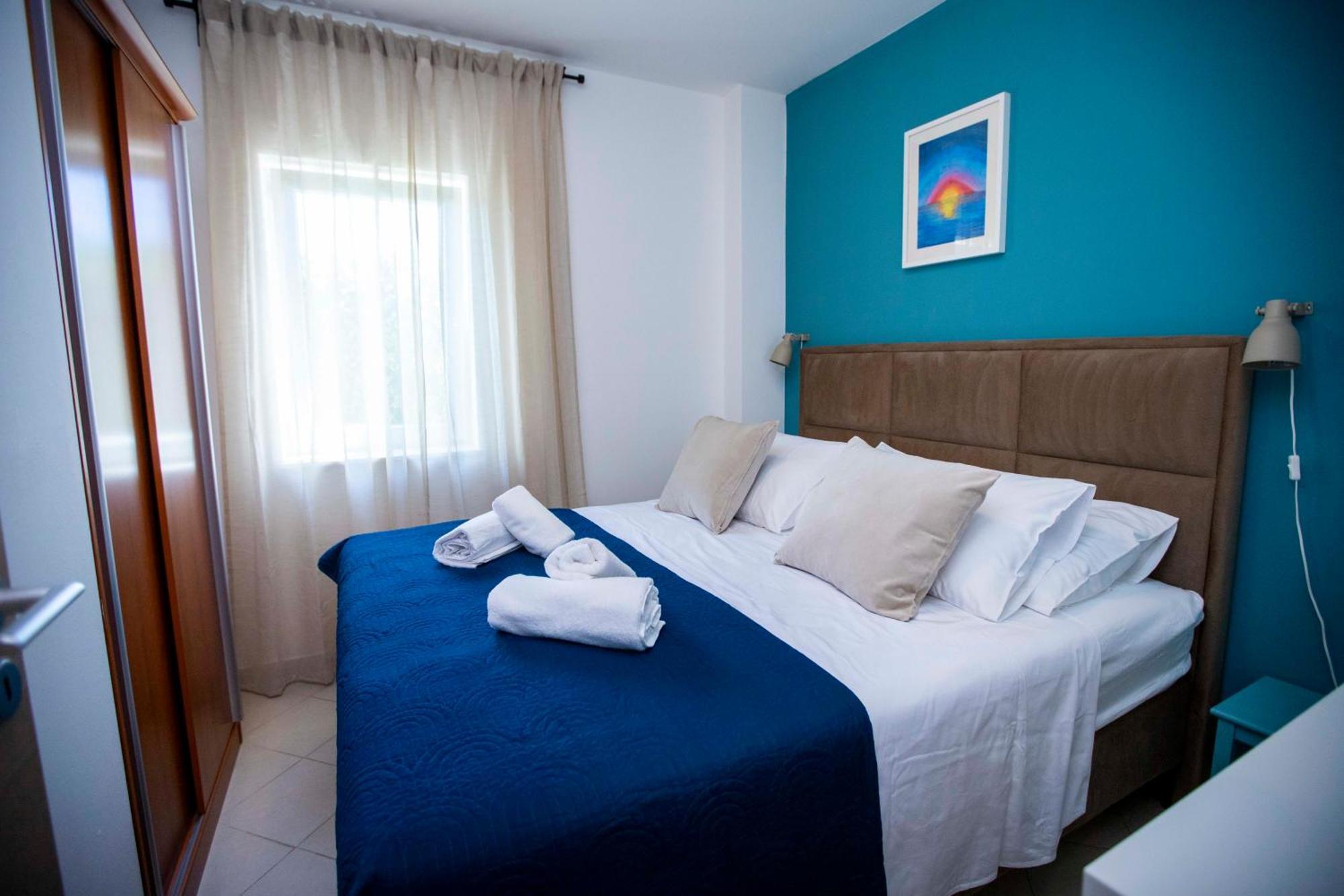 Apartment Laura Trogir Bagian luar foto